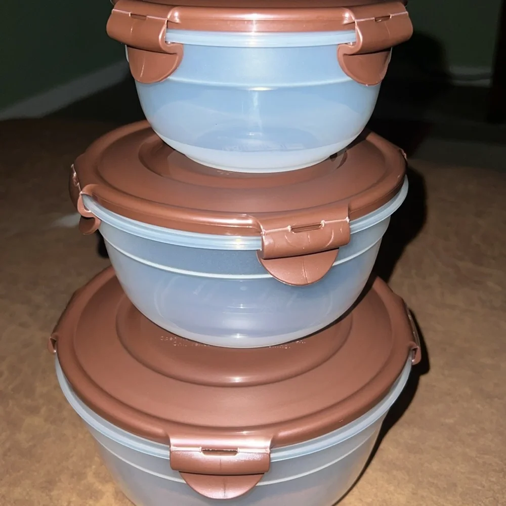 Lock & Lock Bowl Container 4 Piece Set - Picture 3 of 3